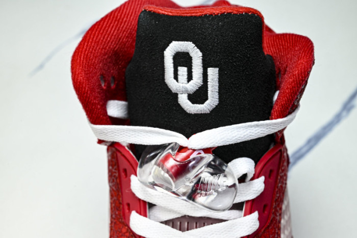 Jordan 5 style HQ7978-600