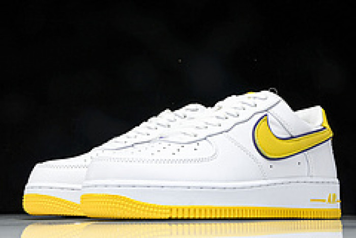 Kobe Bryant x Nike Air Force 1 Low FZ1151-100
