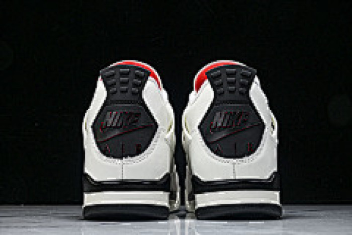 Air Jordan 4“Flight Club” IM4002-100