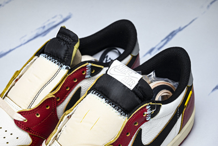 (2025) Air Jordan 1 Retro Low OG Chicago HQ6998-600