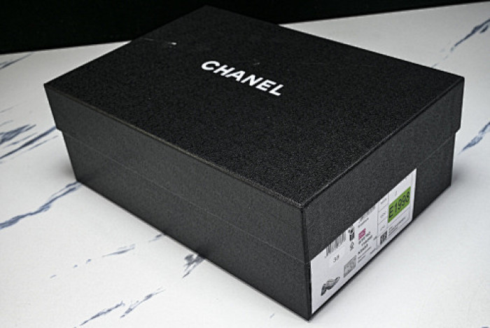 CN LOW TOP TRAINER CC SNEAKERS 21010932