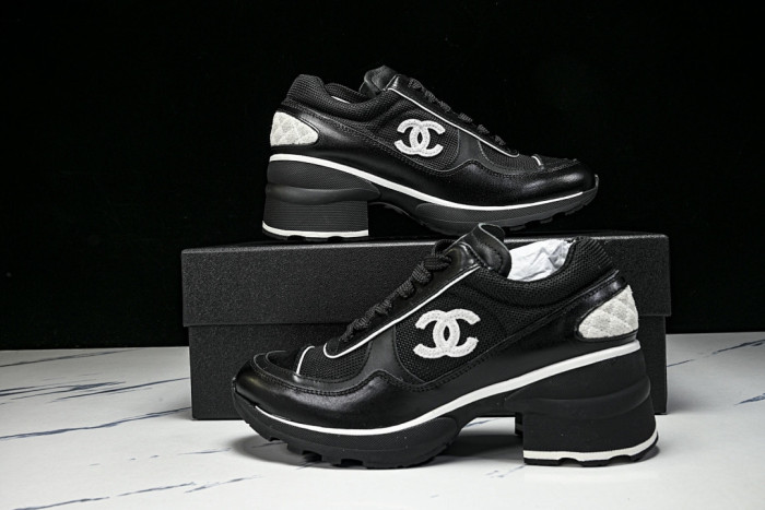 CN LOW TOP TRAINER CC SNEAKERS 21010933