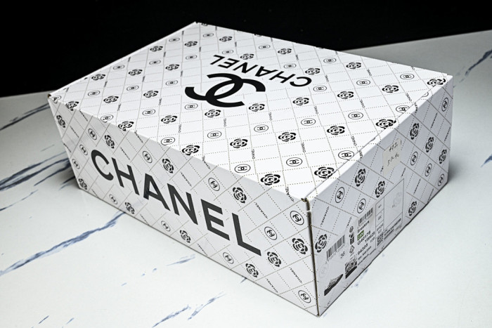 CN LOW TOP TRAINER CC SNEAKERS 21010934