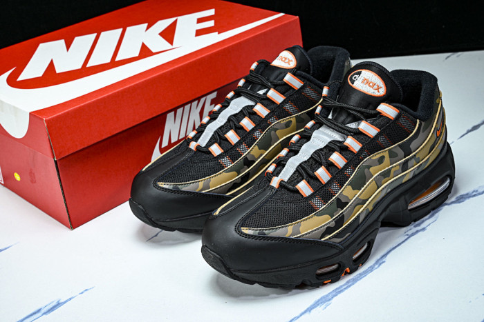 Nike Air Max 95 OG “Green Camo” HQ1973-001