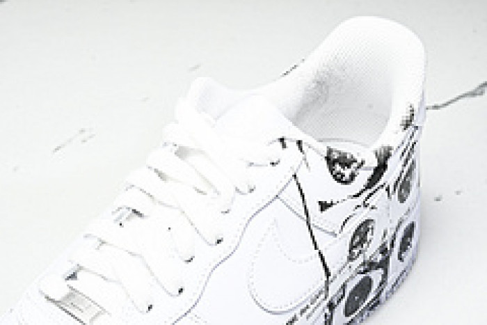 Nike Air Force 1 Low Supreme Comme des Garcons Shirt 923044-100