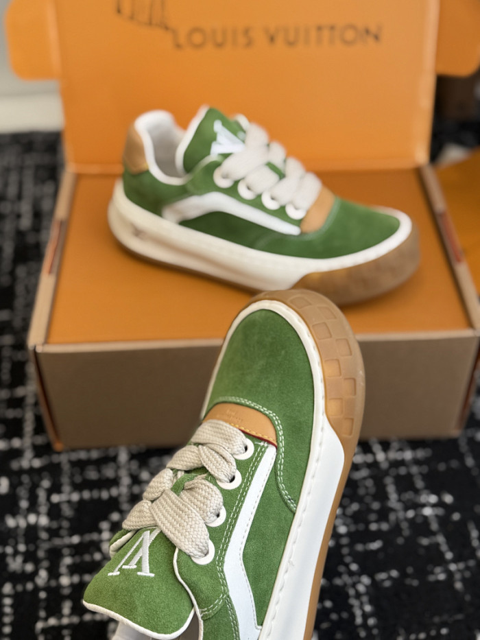 LOVT SNEAKER lv-519