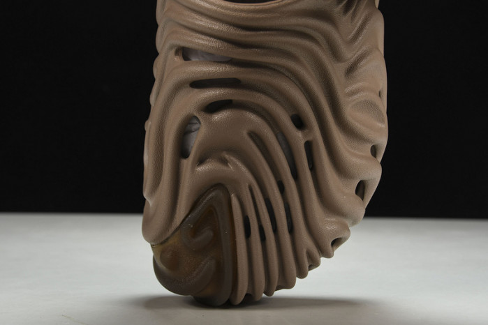 Cr0c5 pollex clog by salehe bembury menemsha cp-2