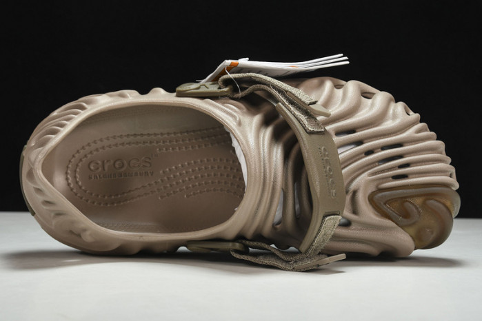 Cr0c5 pollex clog by salehe bembury menemsha cp-2