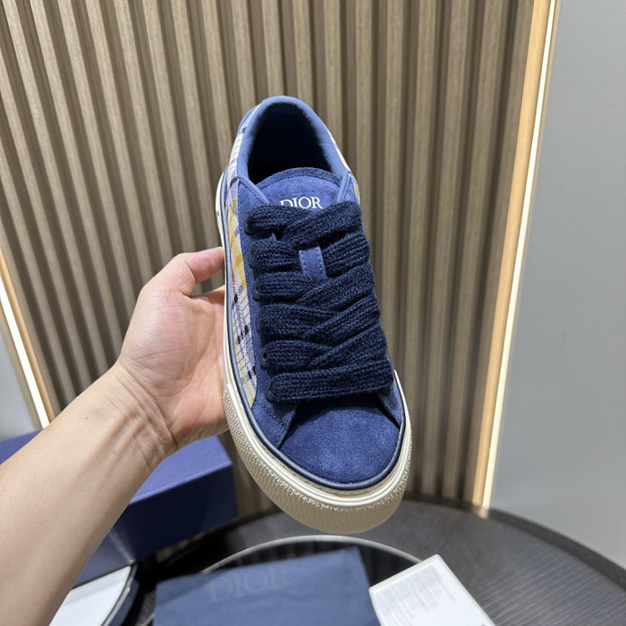 DR B33 LOW-TOP SNEAKERS DR-188