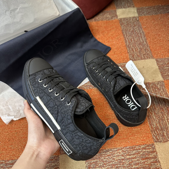 DR B23 LOW-TOP SNEAKERS DR-76