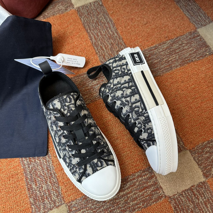 DR B23 LOW-TOP SNEAKERS DR-77