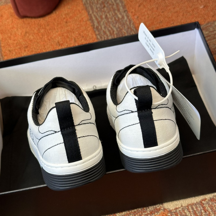 CN LOW TOP TRAINER CC SNEAKERS 21010924