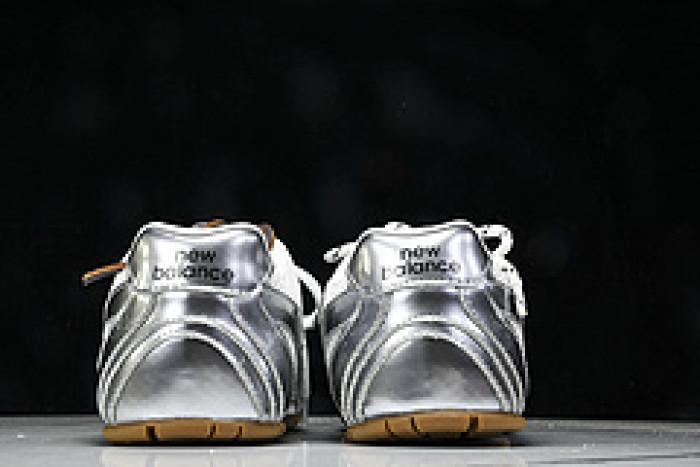New Balance MIU NB5304