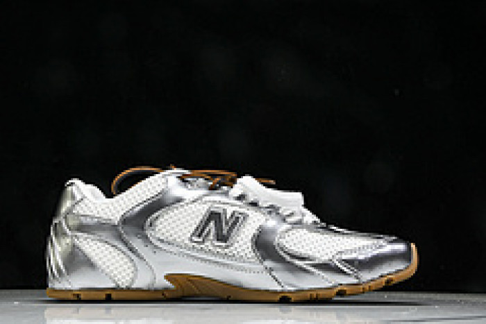 New Balance MIU NB5304