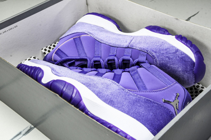 Air Jordan 11 CT8012-555