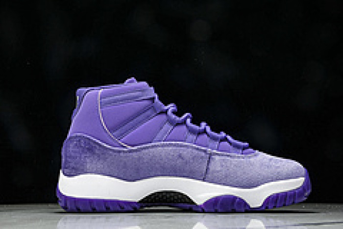 Air Jordan 11 CT8012-555