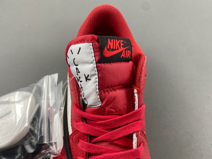 Travis Scott x Air Jordan 1 DZ4137-7001