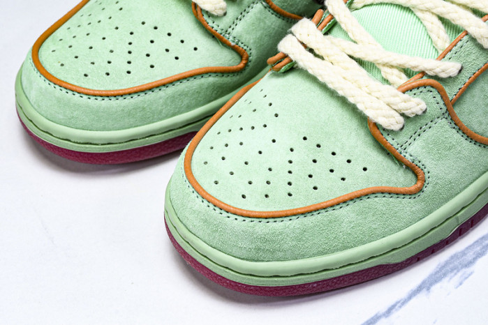 Dunk Low SB 