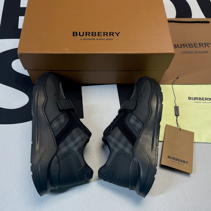 BUBERY SNEAKER