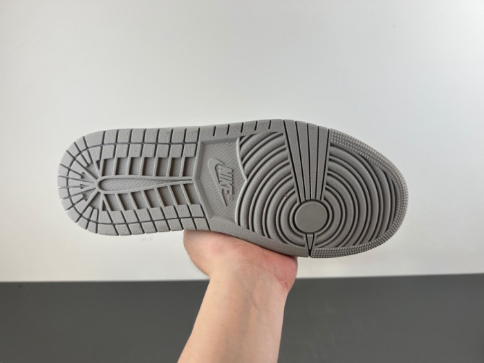 Air Jordan 1 Low IH3469-077