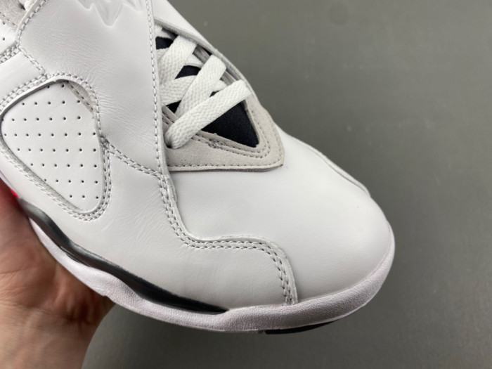 (2025) Jordan 8 Retro Bugs Bunny 305381-100