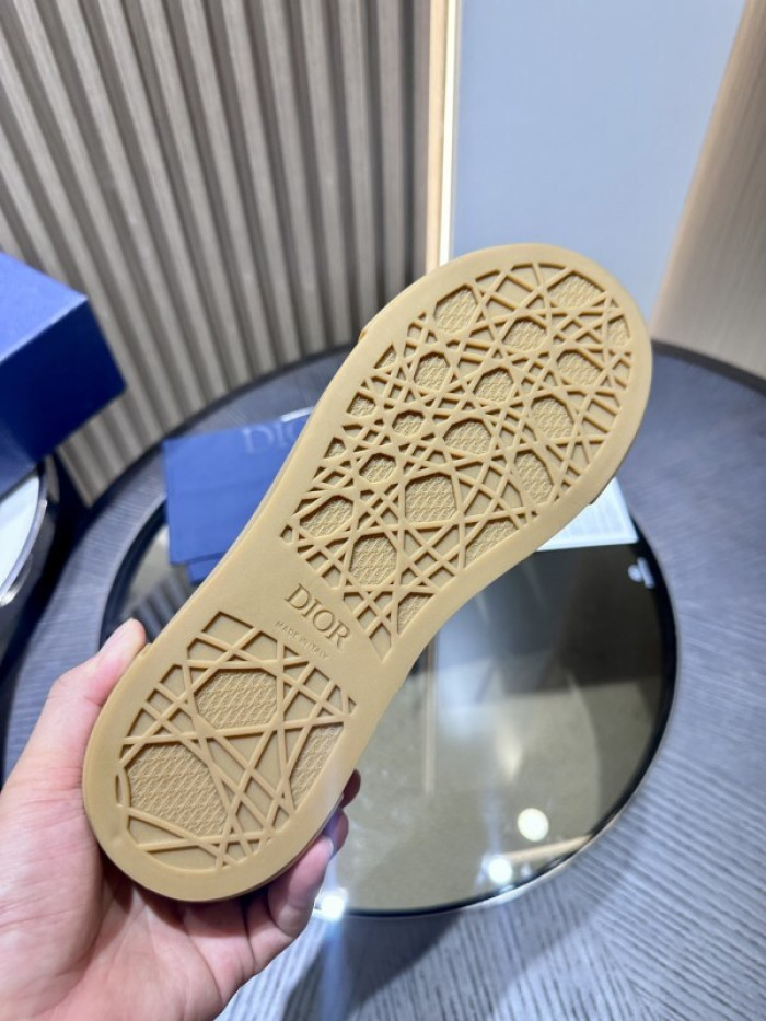 DR B33 LOW-TOP SNEAKERS DR-115