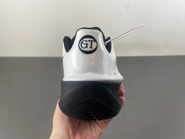 PAIGE BUECKERS-Nike GT Cut 4 HV9918-600