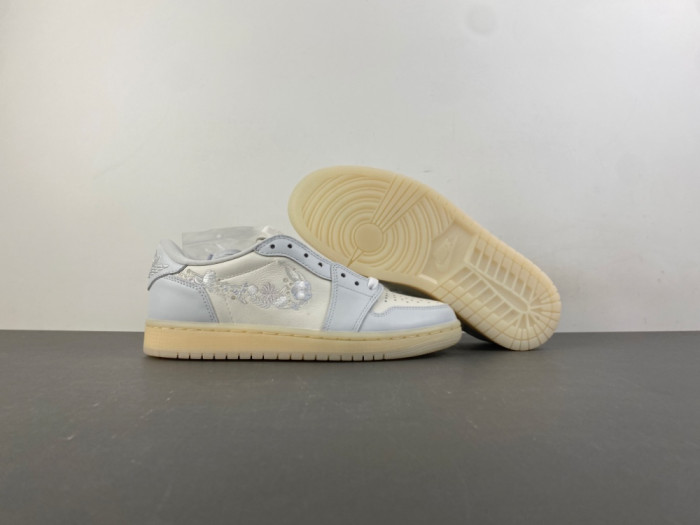 Air Jordan 1 IF4391-100